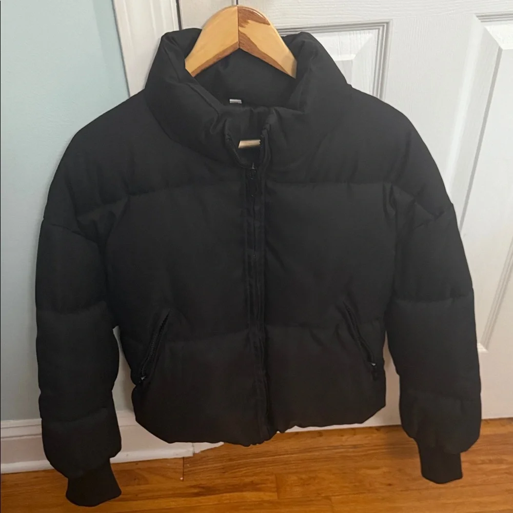Women's Black Puffer Jacket - Picture 2 of 2